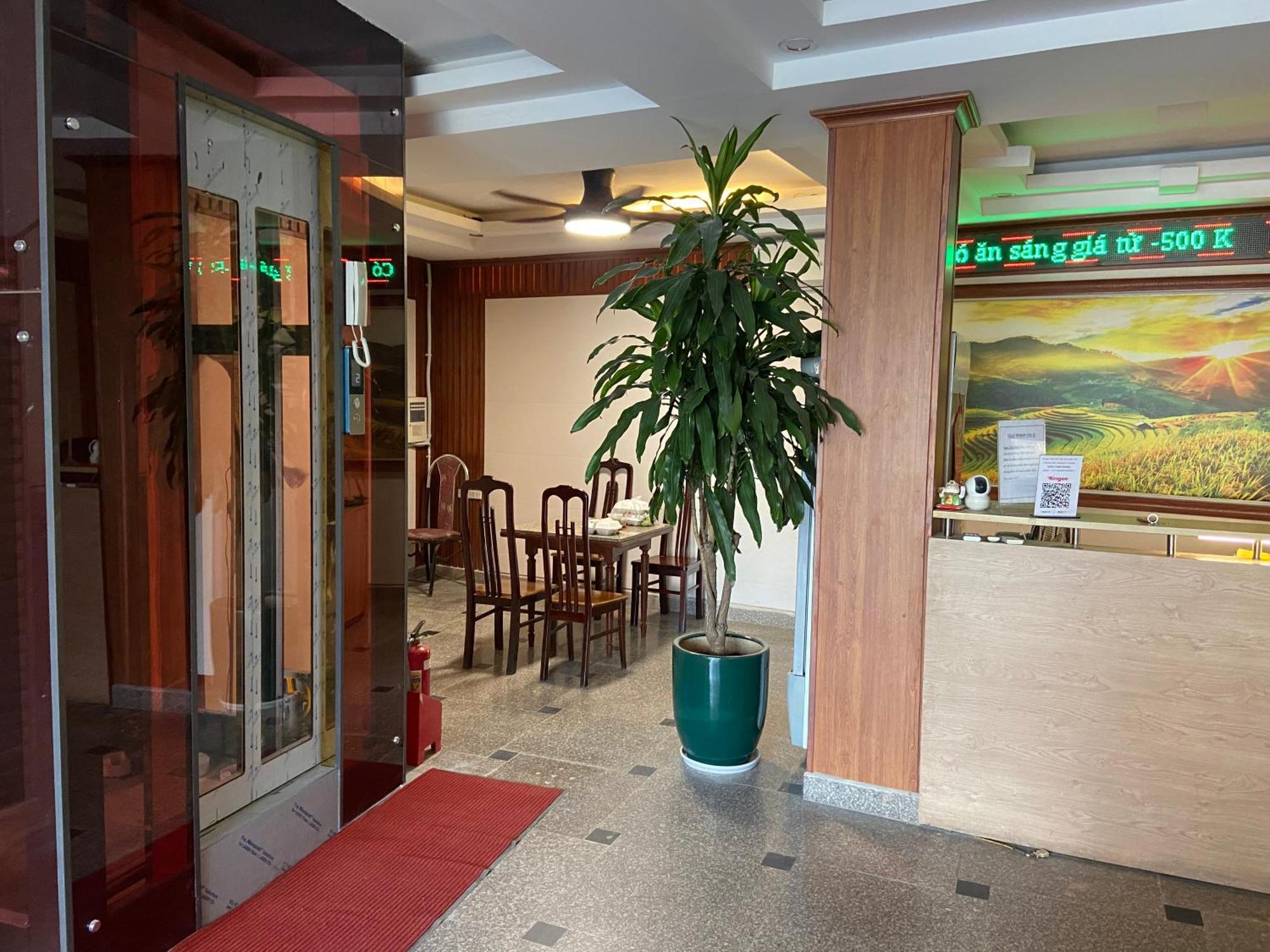 Hong Ha Airport Hotel Thach Loi Esterno foto